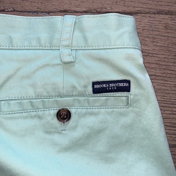 Almost New Brooks Brothers Shorts, 36 - Picture 5 of 5